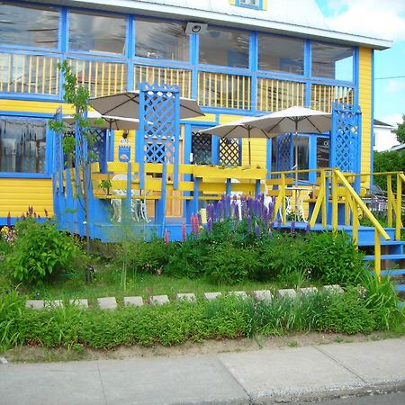 Gîte des Hauteurs et Café de la place Saint Zenon Esterno foto